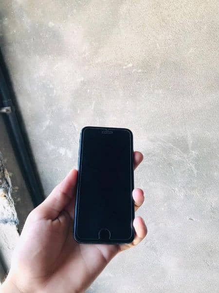 IPhone 7 32Gb pta approved 5