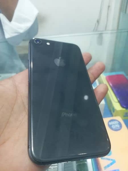 IPhone 8 256 storage 10 by 10 condition non PTA 6
