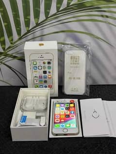 iPhone 5s/64 GB PTA approved for sale 0325=2882=038