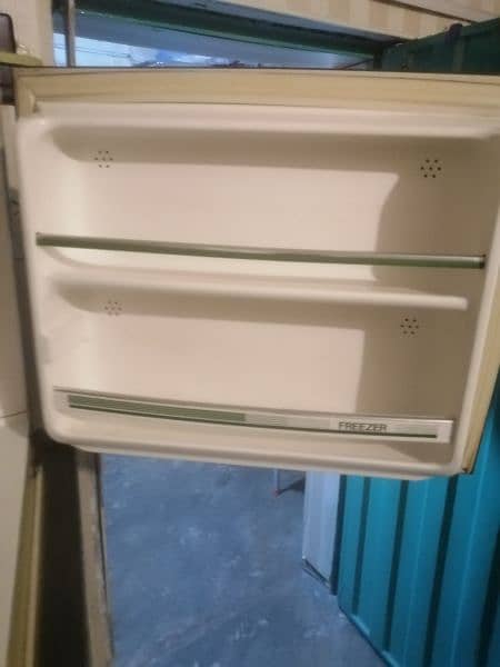 National Refrigerator 4 sale. 8