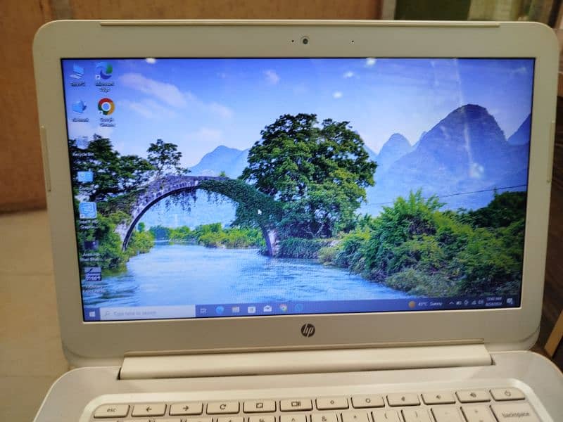 hp Chromebook  screen laptop 14.5 inch 1