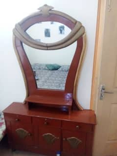 Dressing table