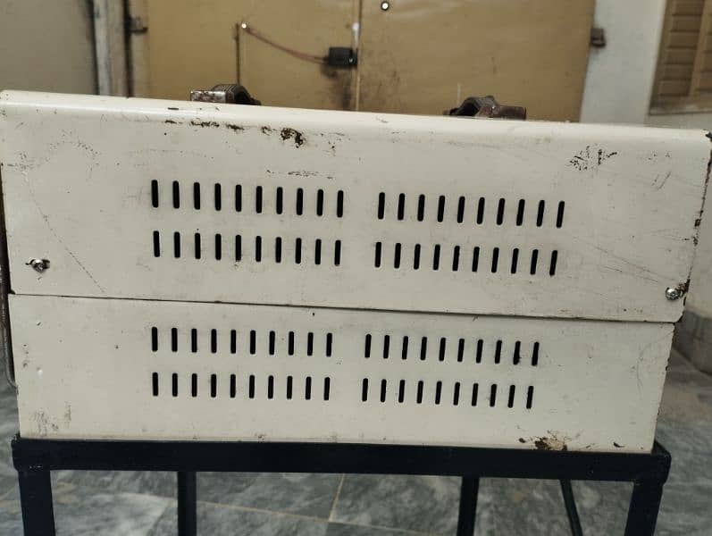 Automatic voltage stabilizer 1