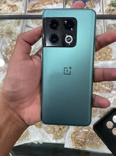 One Plus 10 pro 12+4(extendable) Ram 255 GB