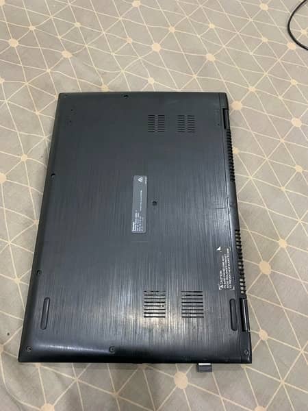 Toshiba Sattelite Radius L40DW-C 6