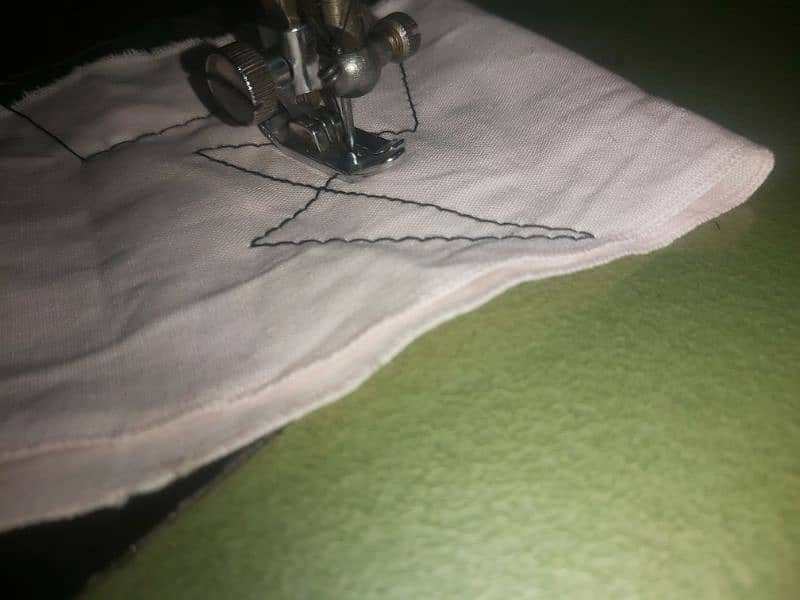 sewing masheen 2