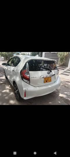 Toyota Aqua pearl white only 26k mileage