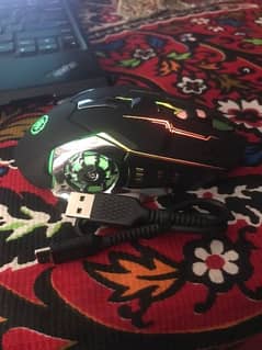 Gaming mouse RBG original silent clicker and 4 speed