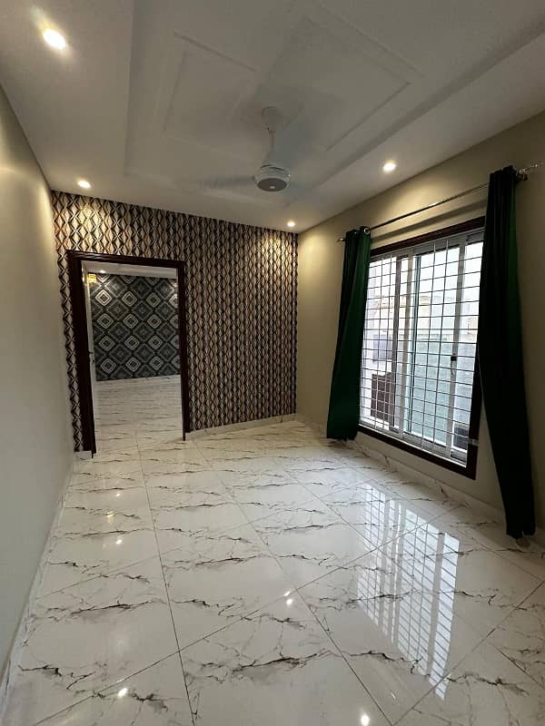 10 Marla New House For Sale in Citi Housing Phase 1 12