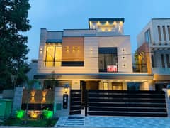 10 Marla Brand New Luxury House For Sale 0