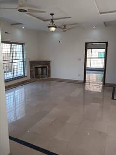 1 Kanal House Available For Rent In Usman Block Bahria Town Lahore