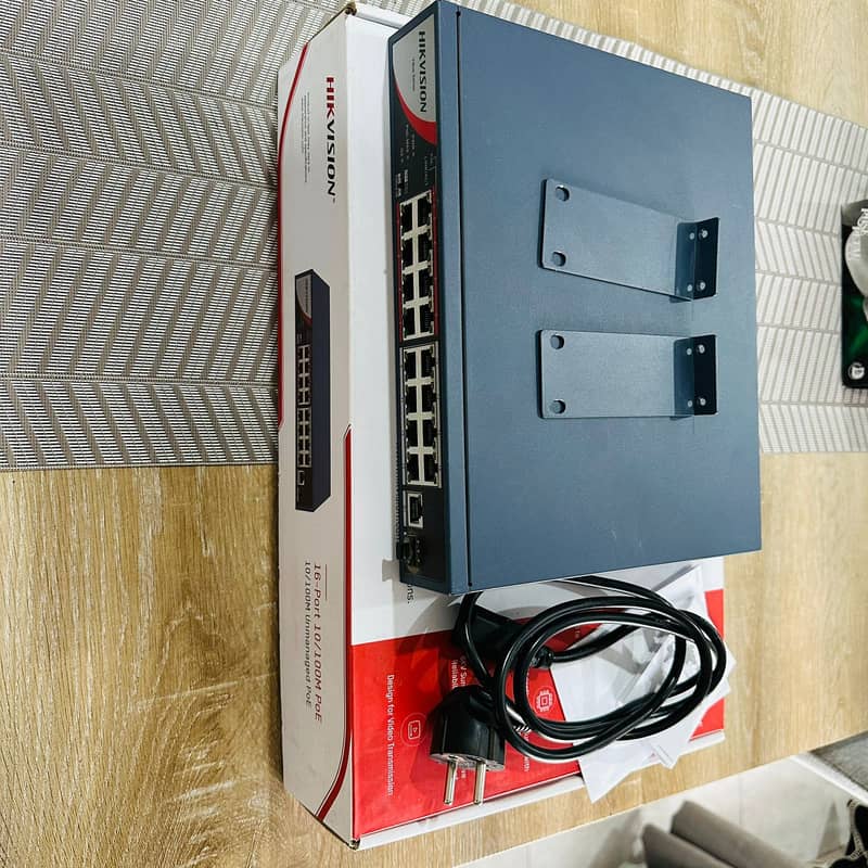 Hikvision 16 Port POE Switch (Used) 2