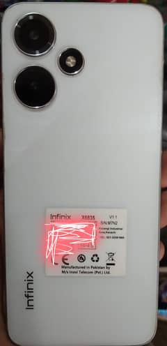 Infinix hot 30 play (4+4) 64gb, Sd card slot, 10 by 10 condition.