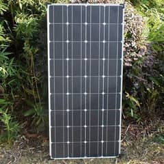 9 panels of 350 watts in excellent condition