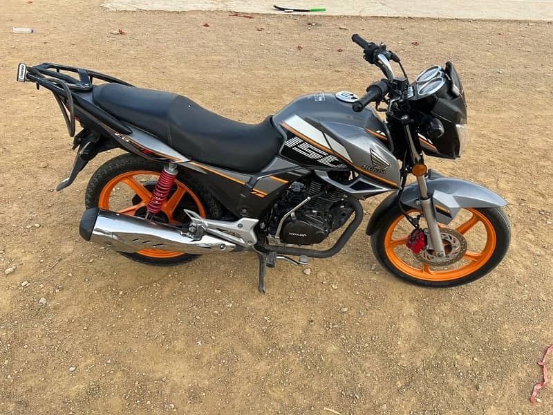 Honda CB150  Model 2022 Karachi Registered 034-1999499 3