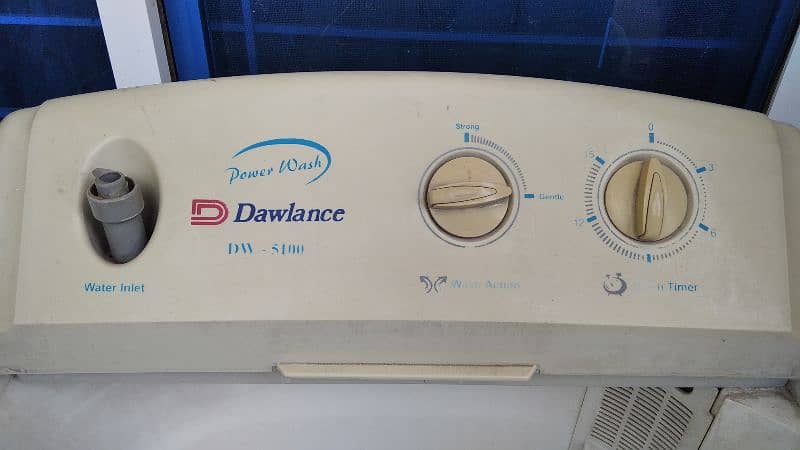 Dawlance washer & spin dryer 1