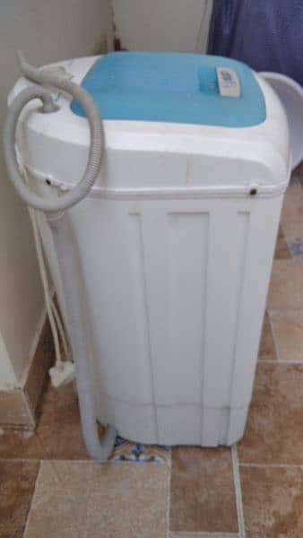 Dawlance washer & spin dryer 12