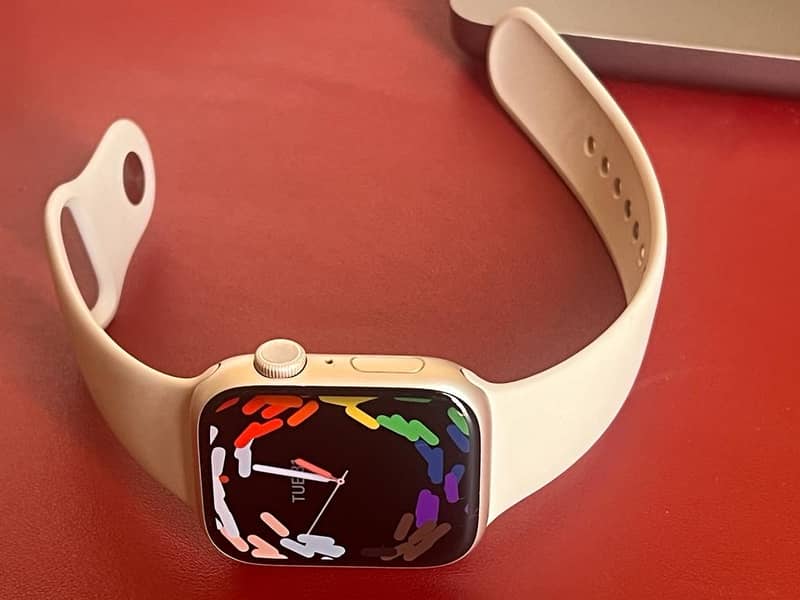 Apple Watch Series 7 (45mm) , Starlight 0