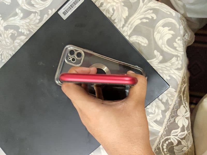 iPhone 11 non pta in new condition 8