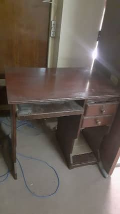 wooden computer table for Sale