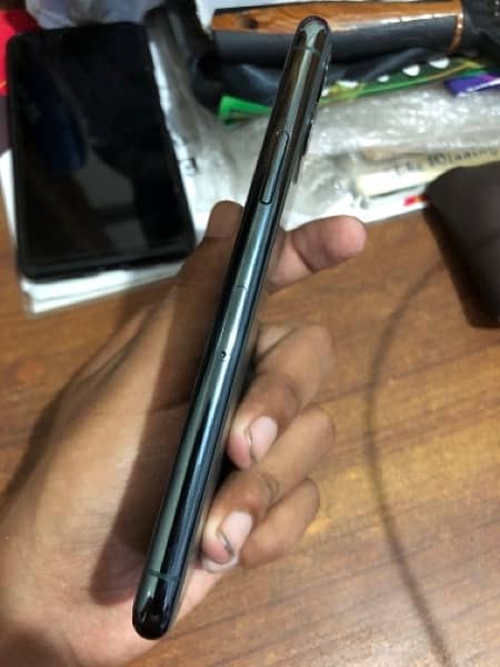 iPhone 11 Pro | 256 GB | PTA Approved 5