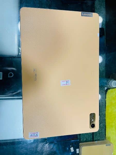 Lenovo pad Pro 8/128gb Brand New PCs Snapdragon 870 5G 2