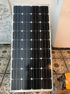 Solar plate with battery