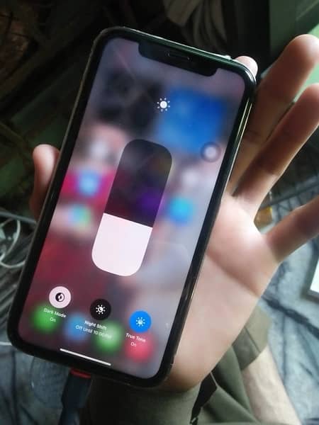 iPhone XR in to 14 pro    03040615614 whatsapp 5