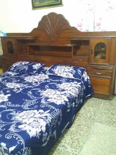 Wooden Bed Pure Lakri