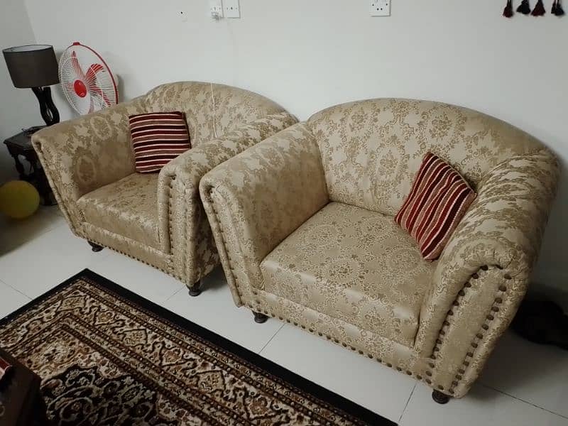 Sofa set with dewan 4