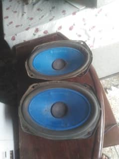 car speakers set of back side