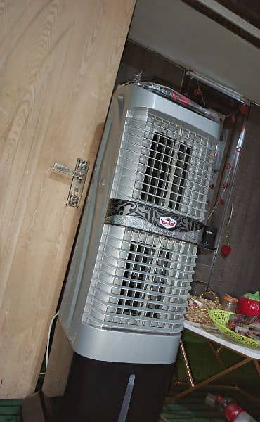 Evaporative cooler for sale 0