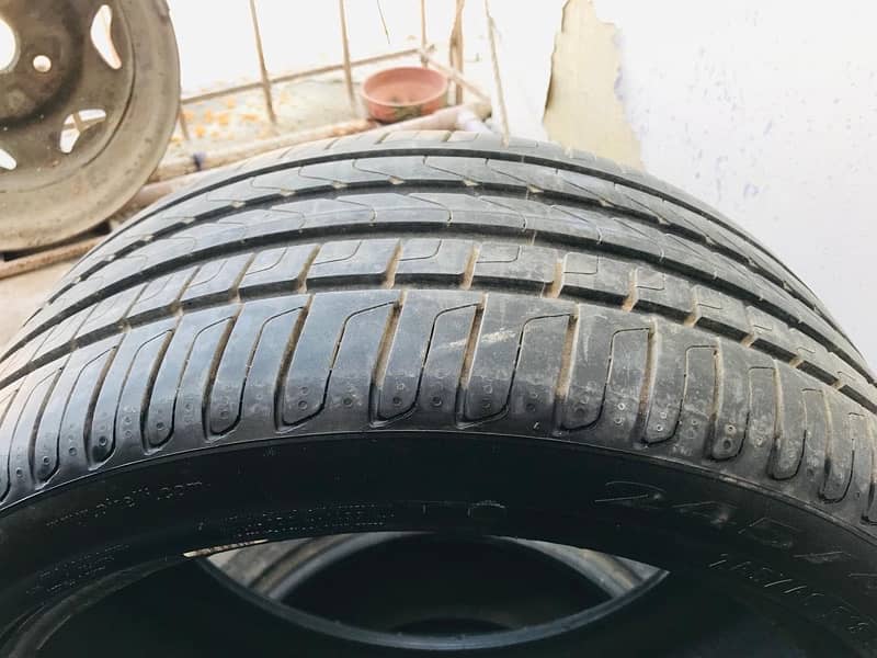 original Pirelli 18 inches tyres 1