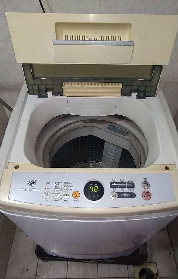 kheraab  Samsung automatic washing machine 8Kg capacity 10