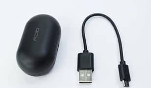 Ear buds pro black color