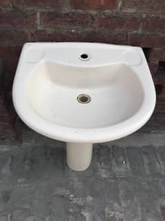 Wash Basin Very Good Condition