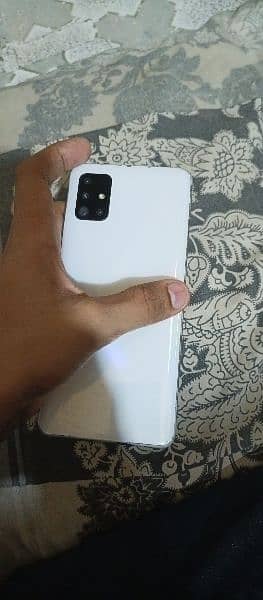 Samsung Galaxy a51 10 by 9 condition all oky mobile 3