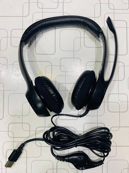 Logitech H390 USB headphone 3