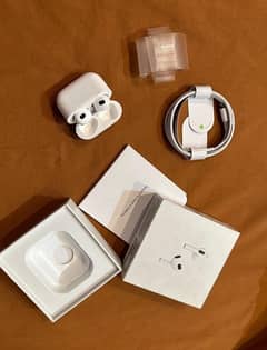 Apple airpods Generation 3 just like new