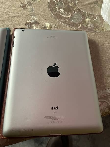 ipad 2 condition 10/9 only lead sath ha 1