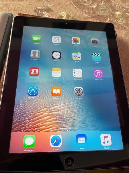 ipad 2 condition 10/9 only lead sath ha 3