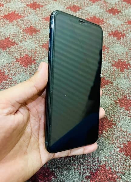 iphone 11 pro max (Green Colour) 64 GB 3