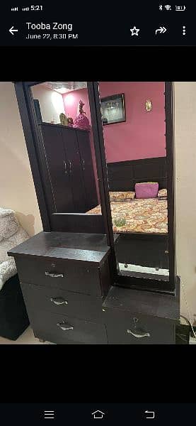 Dressing table for urgent selling 1