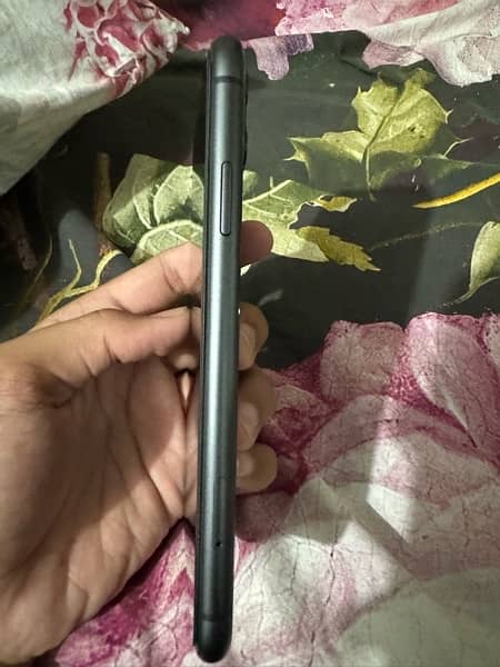 iPhone 11 non pta jv 64gb waterpack condition 10/10 batteryhealth 100% 3