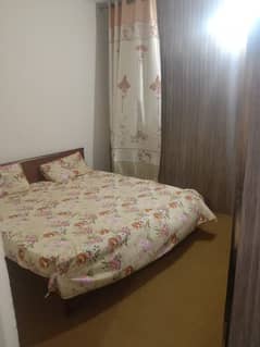 2 ROOMS FULLY SEPARATE AND FURNISHED FLAT FOR RENT IN MODEL TOWN LAHORE RENT 32000