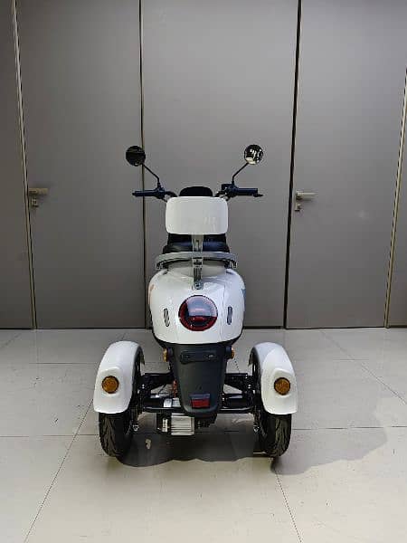 Evee Electric Scooty Nisa 3 Wheeler 2024 New Zero Meter 2