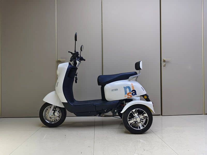 Evee Electric Scooty Nisa 3 Wheeler 2024 New Zero Meter 3