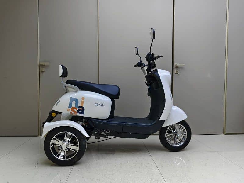 Evee Electric Scooty Nisa 3 Wheeler 2024 New Zero Meter 4