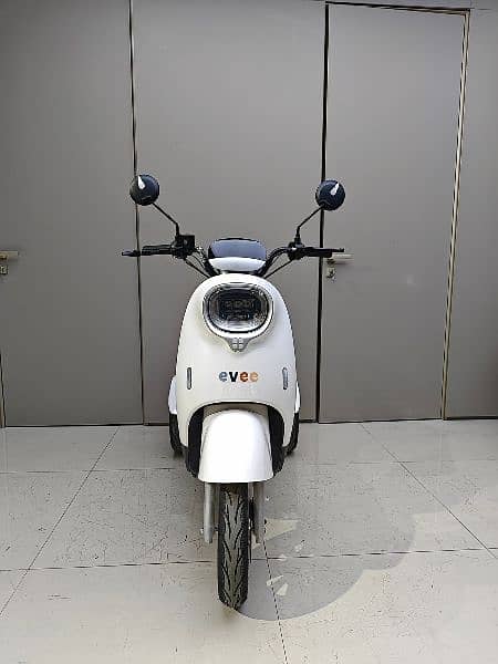 Evee Electric Scooty Nisa 3 Wheeler 2024 New Zero Meter 6