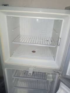 dawlance fridge exilint condition and Best working